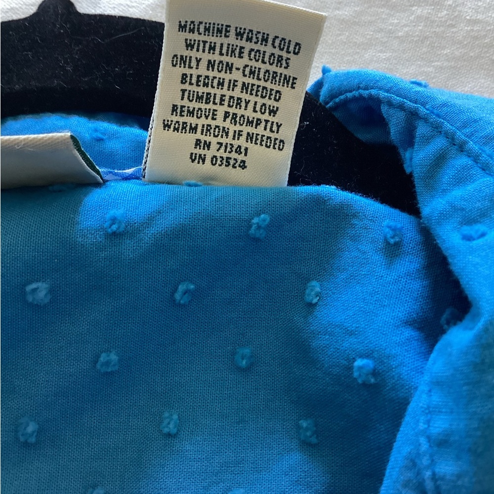 L.L. Bean‎ Swiss dot 100% cotton blouse - Picture 5 of 10